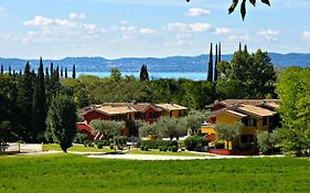 Poiano Garda Resort Appartamenti  3*